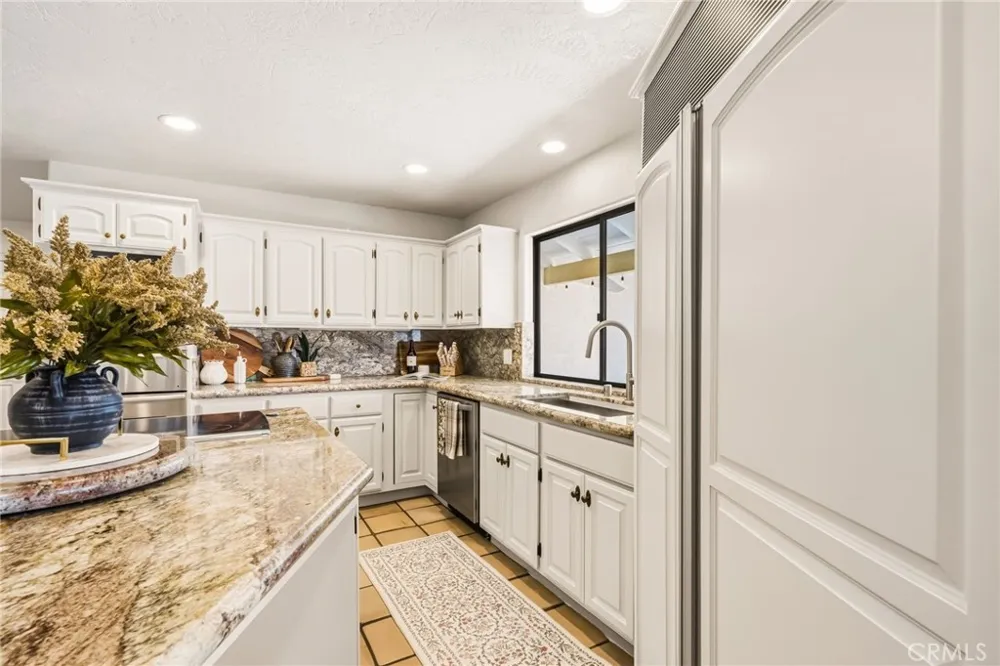 2323 Wilt Fallbrook, CA 92028