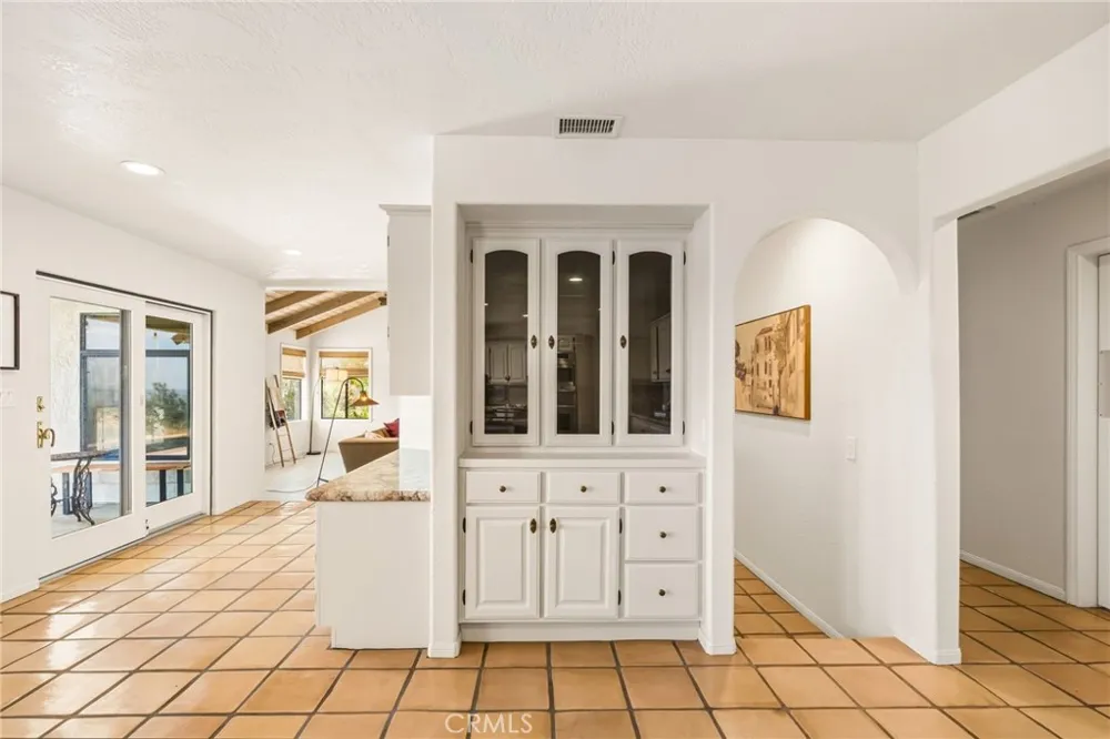 2323 Wilt Fallbrook, CA 92028