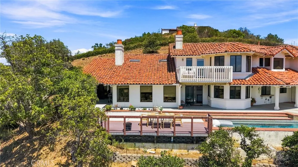 2323 Wilt Fallbrook, CA 92028