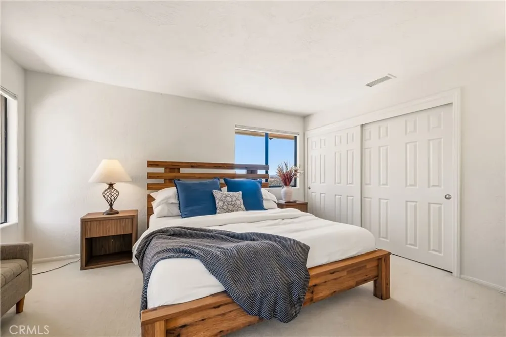 2323 Wilt Fallbrook, CA 92028
