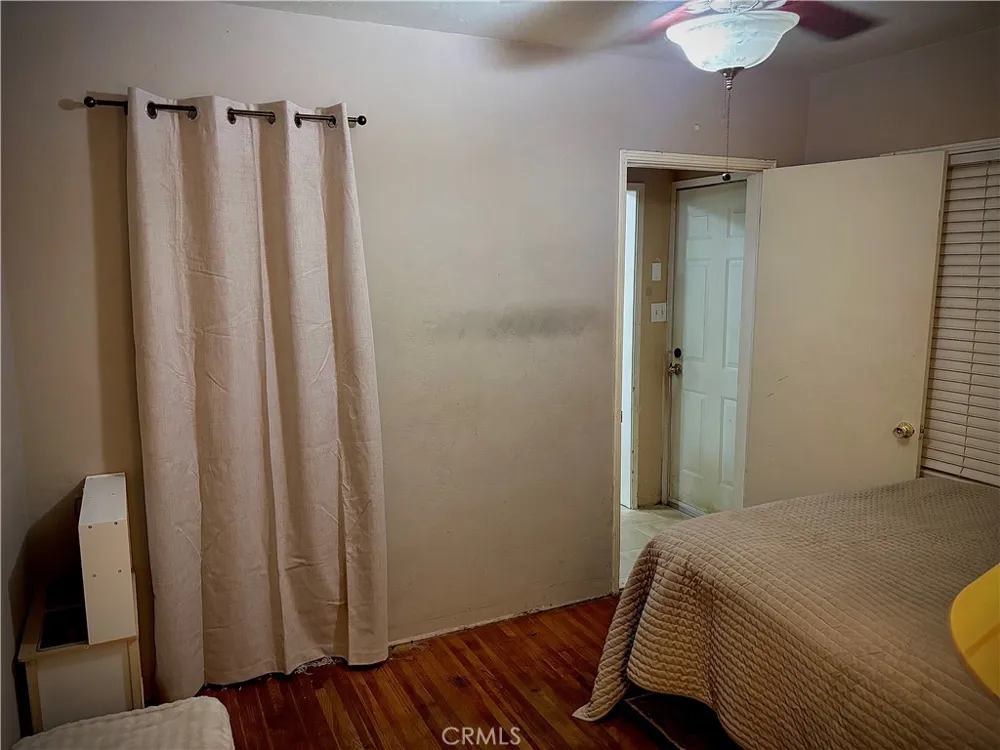 2512 Barnett Bakersfield, CA 93308