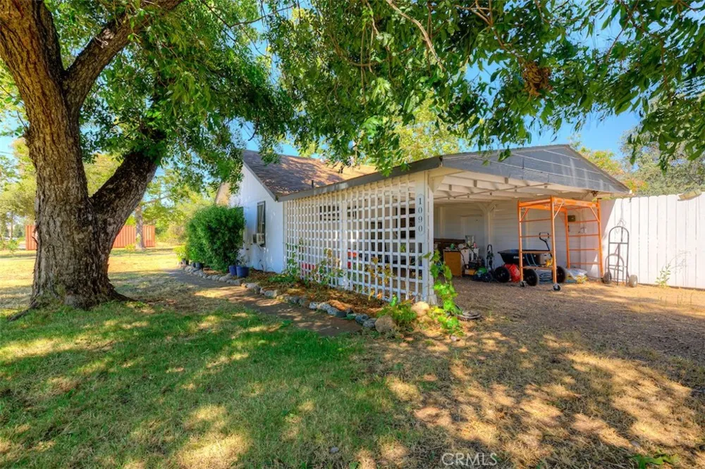 1096 Middlehoff Oroville, CA 95965