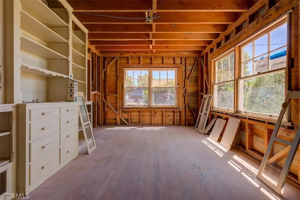1096 Middlehoff Oroville, CA 95965
