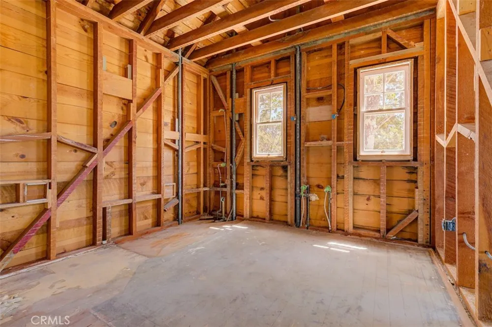 1096 Middlehoff Oroville, CA 95965
