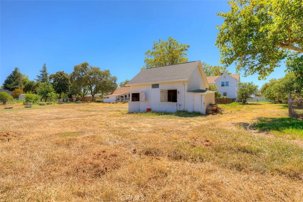 1096 Middlehoff Oroville, CA 95965