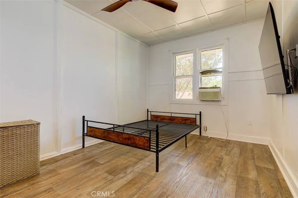 1096 Middlehoff Oroville, CA 95965