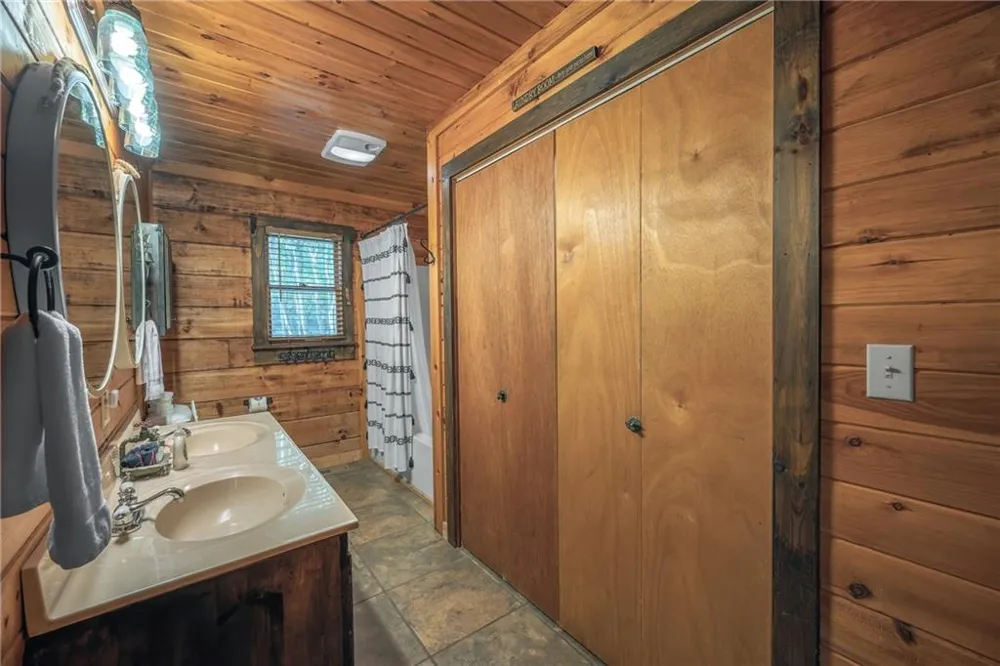 88 Down Yonder Road Morganton, GA 30560