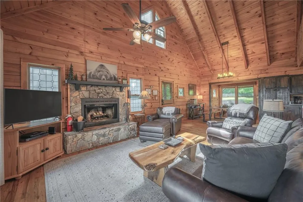 88 Down Yonder Road Morganton, GA 30560