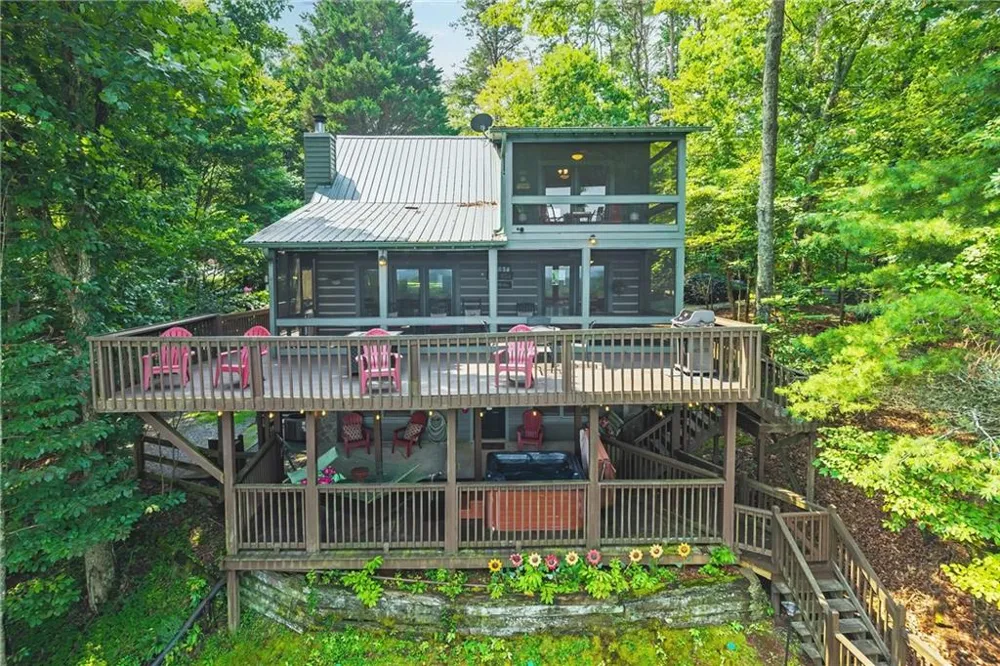 88 Down Yonder Road Morganton, GA 30560