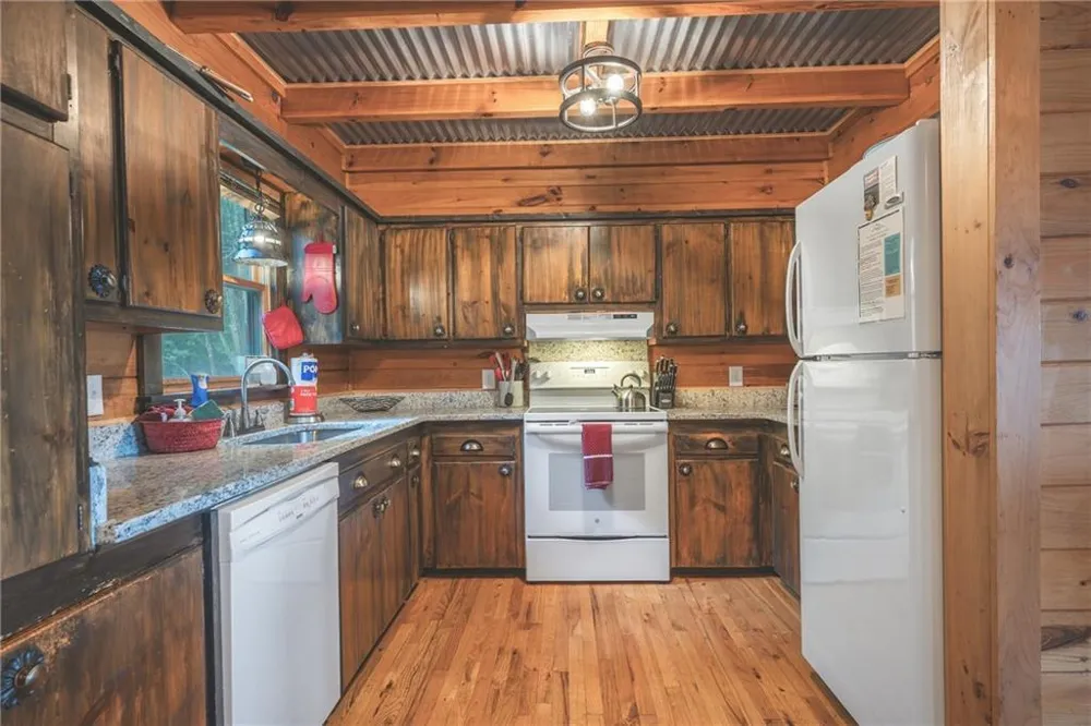 88 Down Yonder Road Morganton, GA 30560