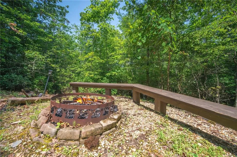 88 Down Yonder Road Morganton, GA 30560