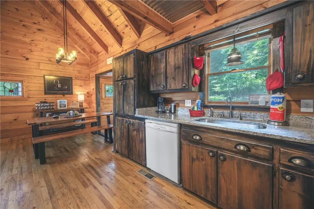 88 Down Yonder Road Morganton, GA 30560