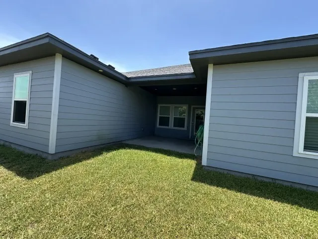 11526 Willowood Creek Drive Corpus Christi, TX 78410