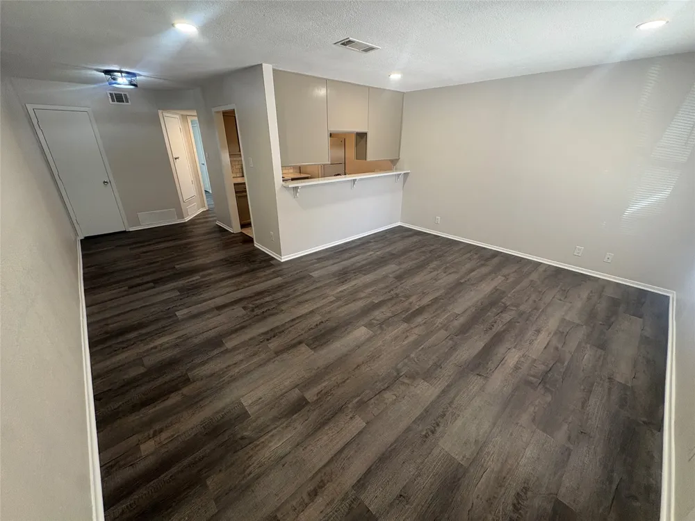 904 Austin Street Denton, TX 76201