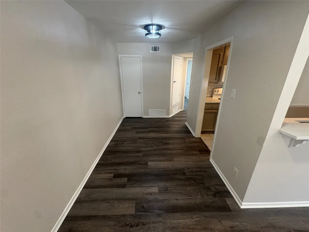 904 Austin Street Denton, TX 76201