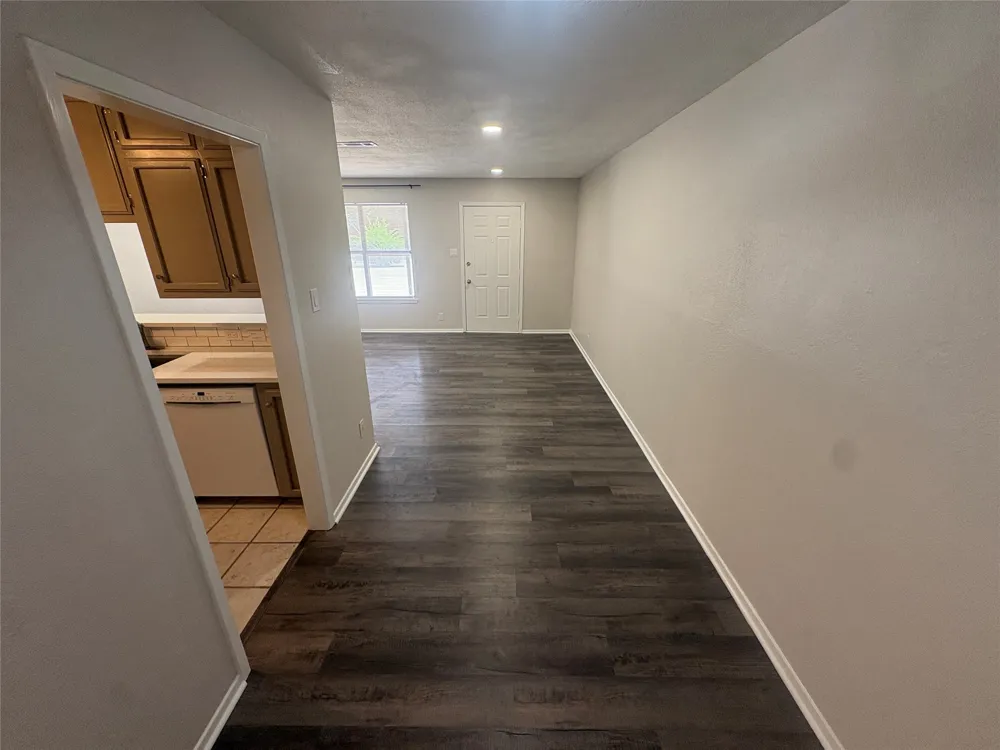 904 Austin Street Denton, TX 76201