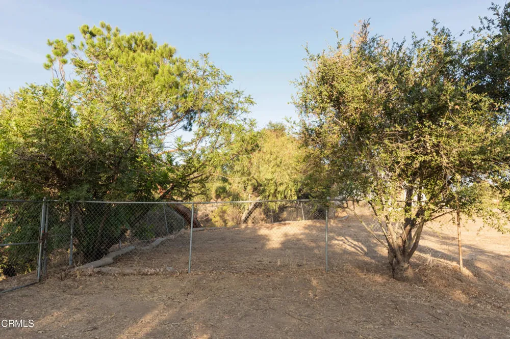 575 W Loma Alta Drive Altadena, CA 91001