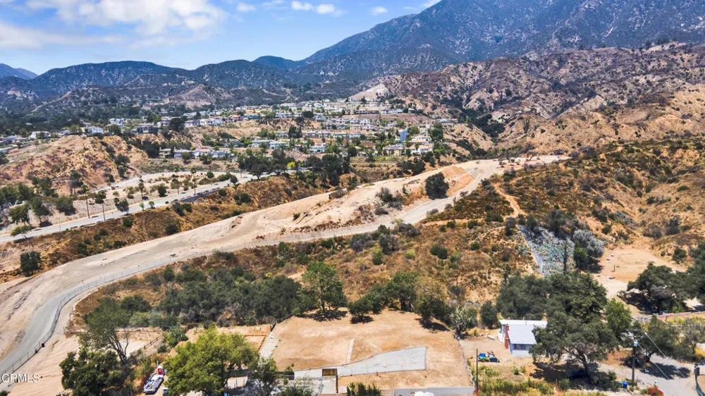 575 W Loma Alta Drive Altadena, CA 91001