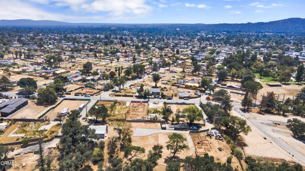 575 W Loma Alta Drive Altadena, CA 91001