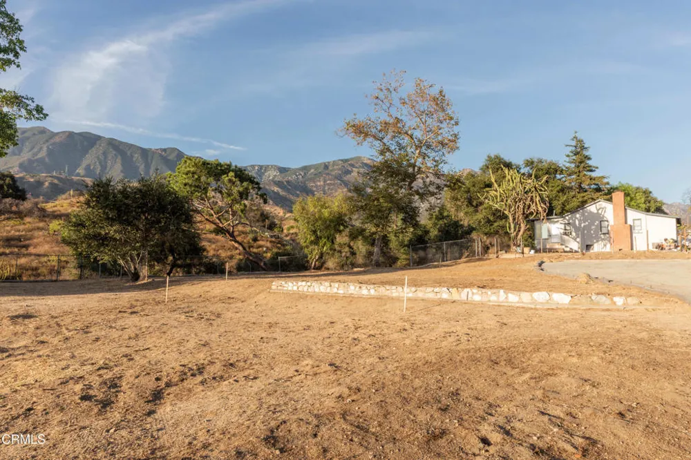 575 W Loma Alta Drive Altadena, CA 91001