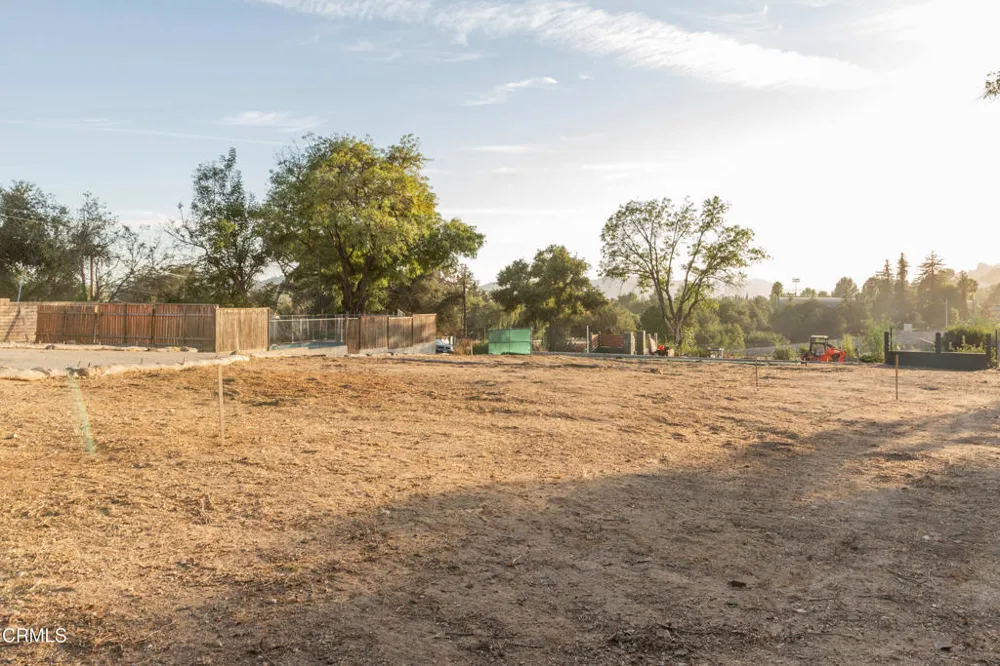 575 W Loma Alta Drive Altadena, CA 91001