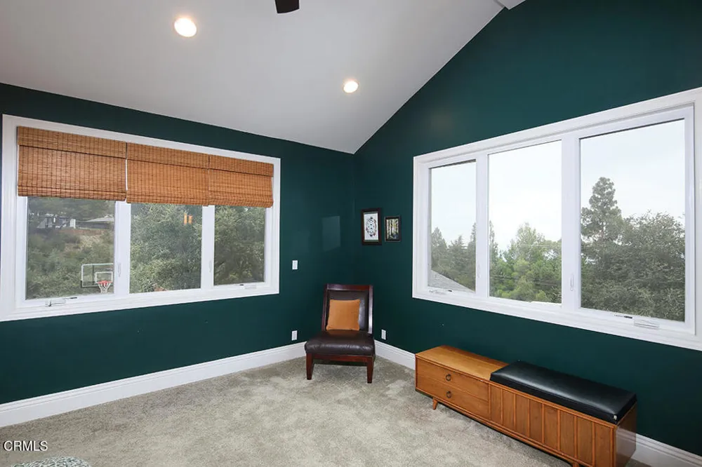5432 Vista Del Arroyo Drive La Crescenta, CA 91214