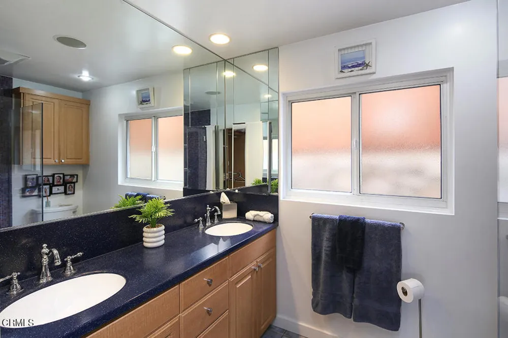 5432 Vista Del Arroyo Drive La Crescenta, CA 91214