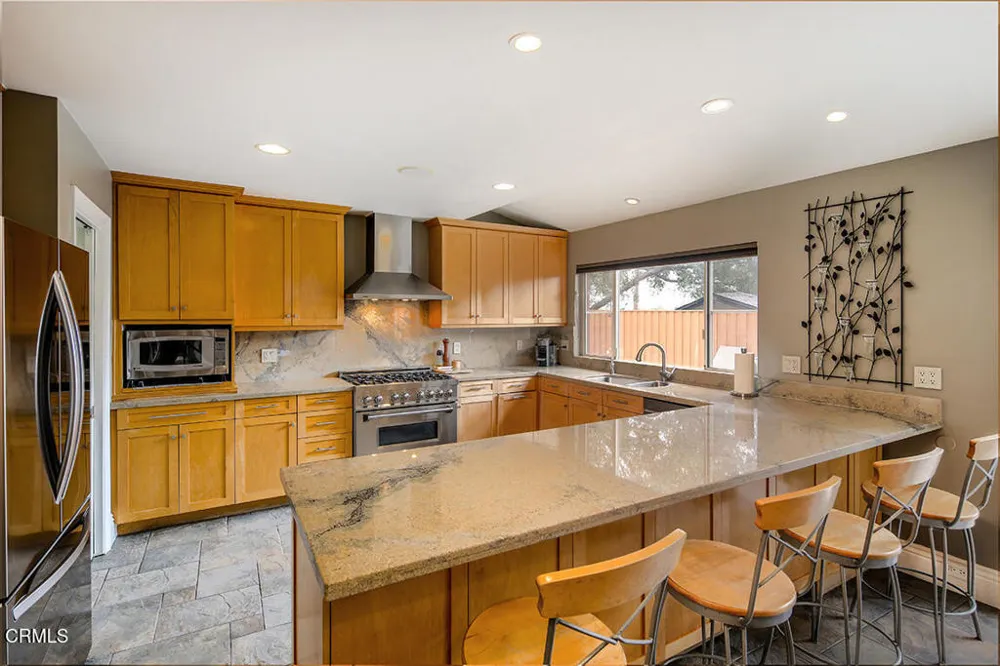 5432 Vista Del Arroyo Drive La Crescenta, CA 91214