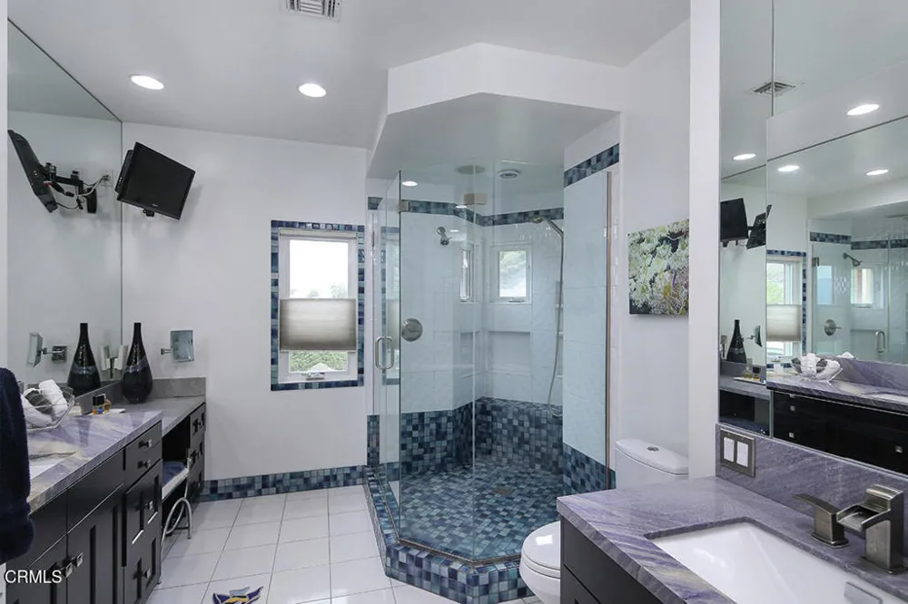 5432 Vista Del Arroyo Drive La Crescenta, CA 91214