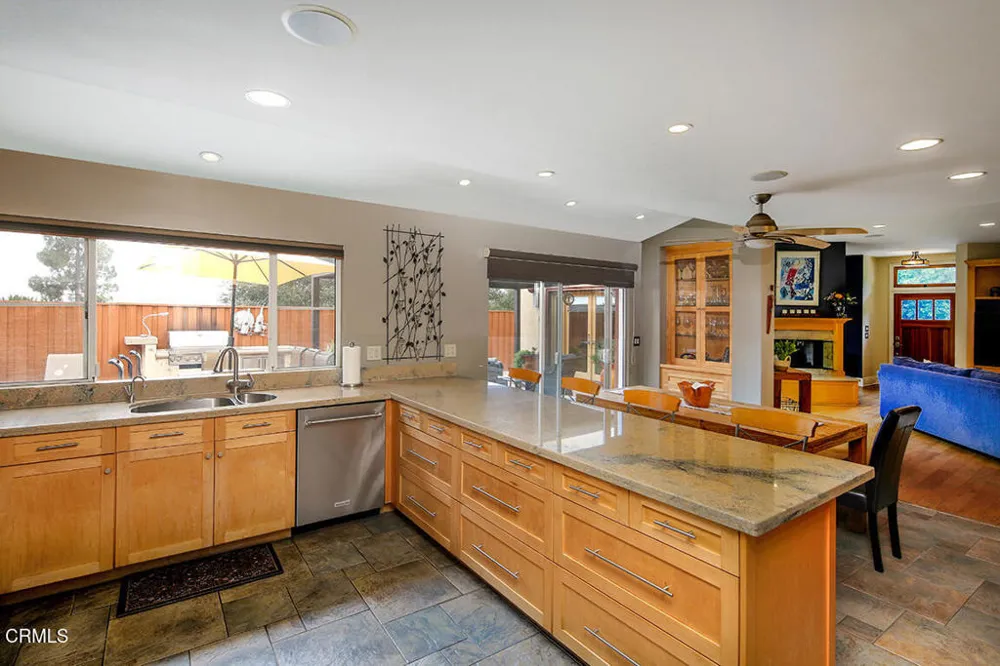 5432 Vista Del Arroyo Drive La Crescenta, CA 91214