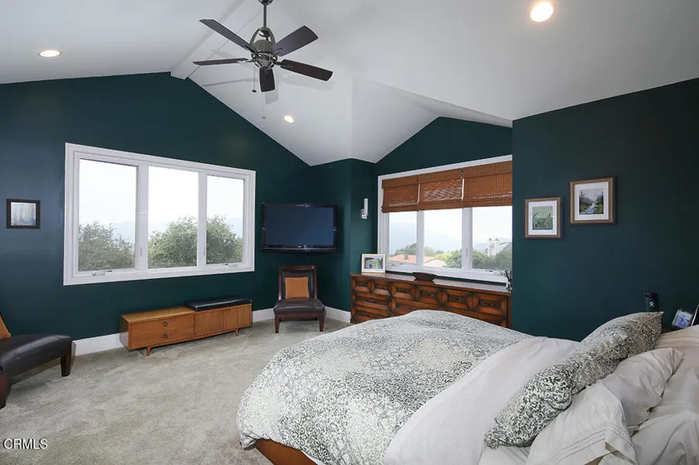 5432 Vista Del Arroyo Drive La Crescenta, CA 91214