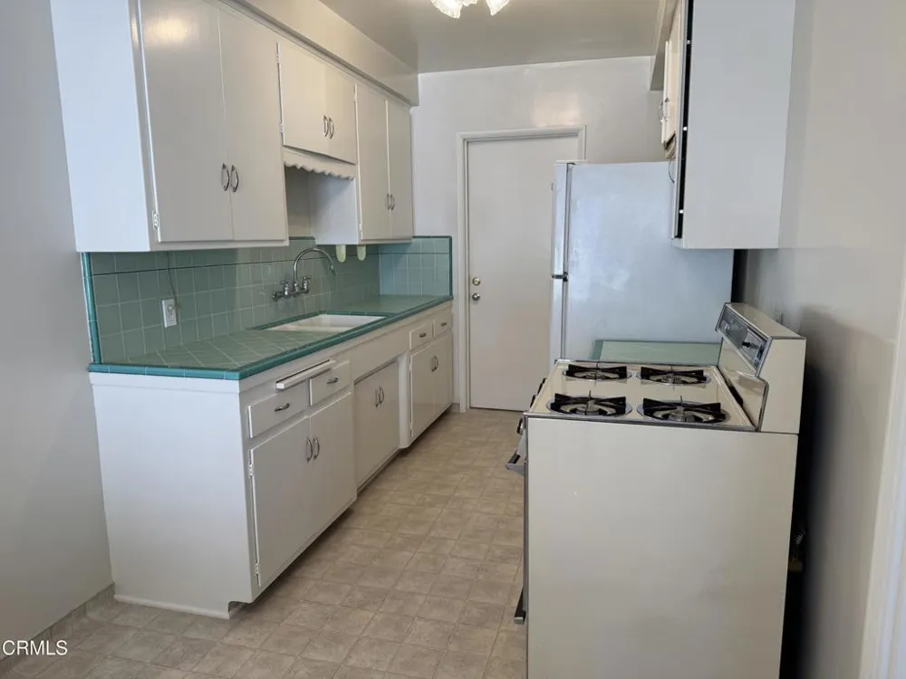 514 Linwood Avenue #B Monrovia, CA 91016