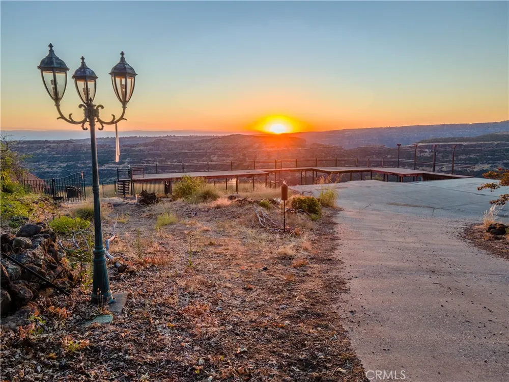 6327 W Wagstaff Paradise, CA 95969