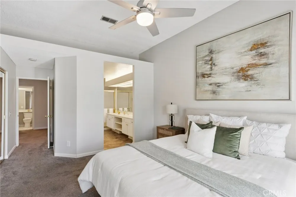26107 Mcbean Valencia, CA 91355