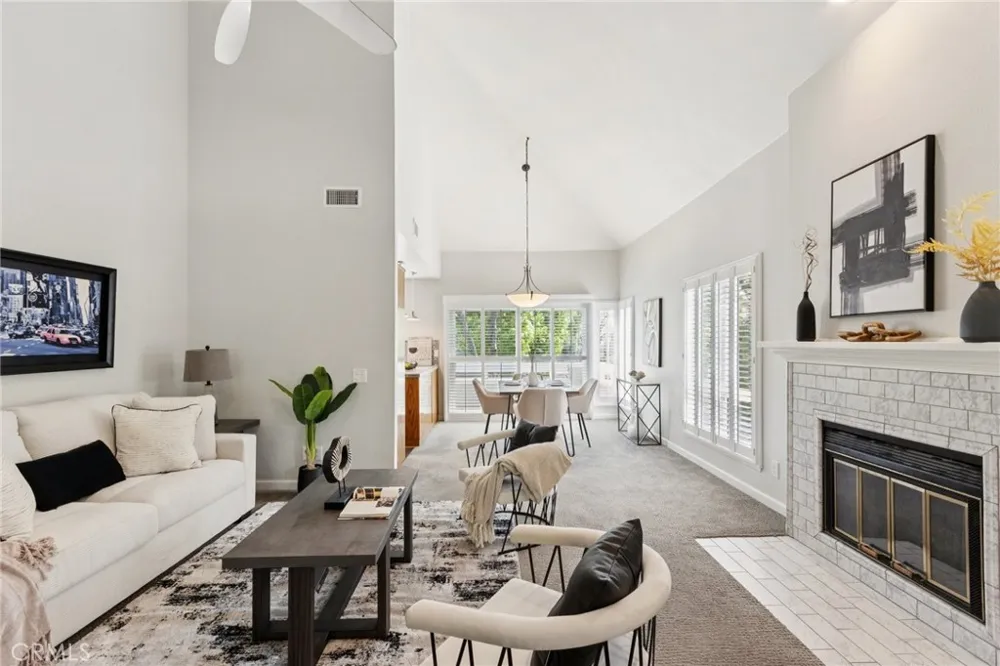 26107 Mcbean Valencia, CA 91355