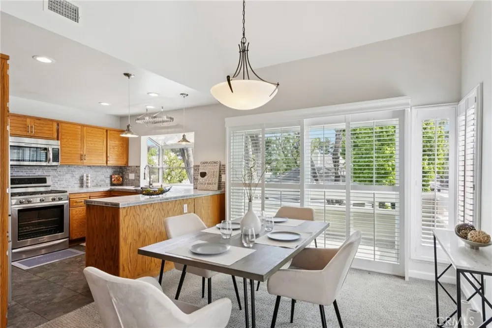 26107 Mcbean Valencia, CA 91355