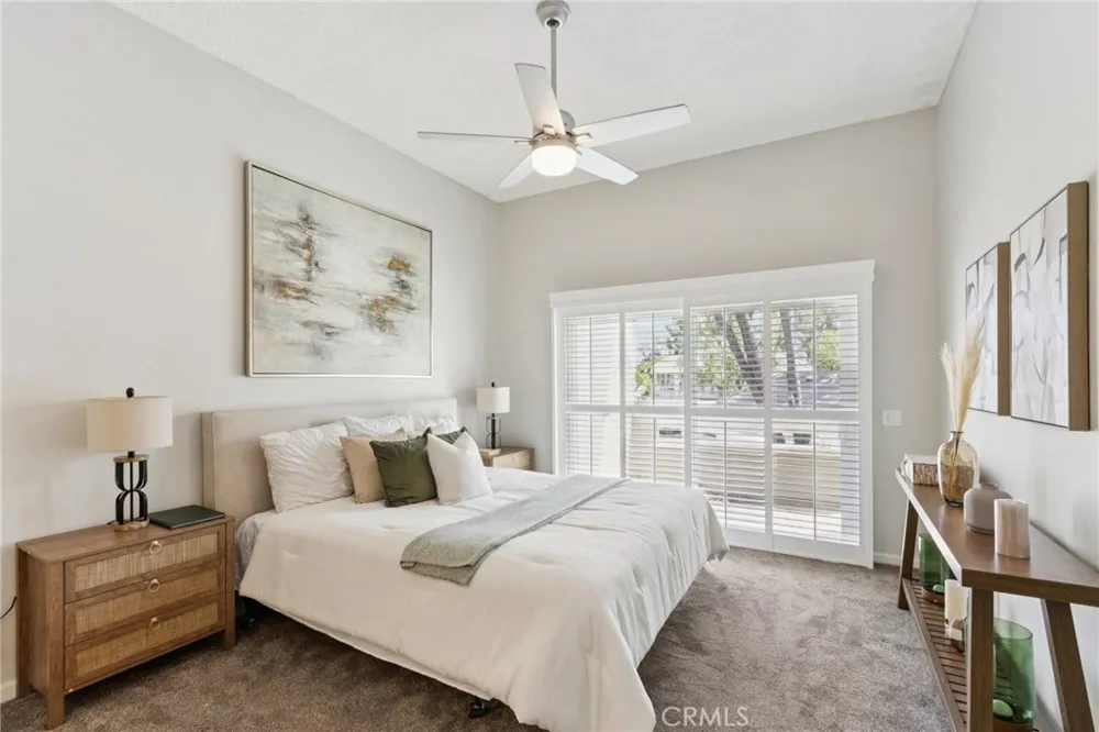 26107 Mcbean Valencia, CA 91355