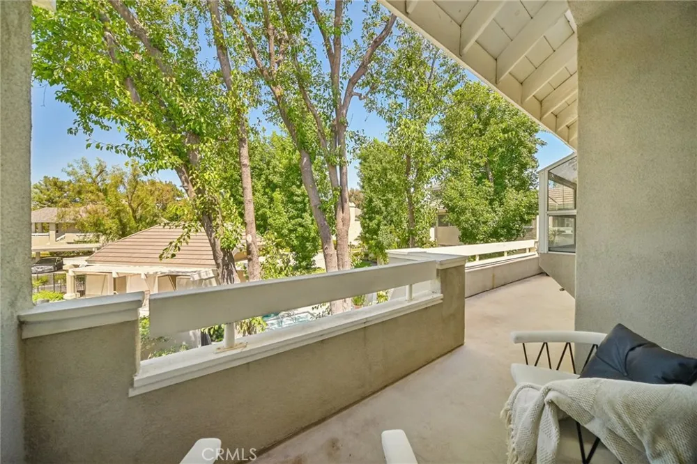 26107 Mcbean Valencia, CA 91355
