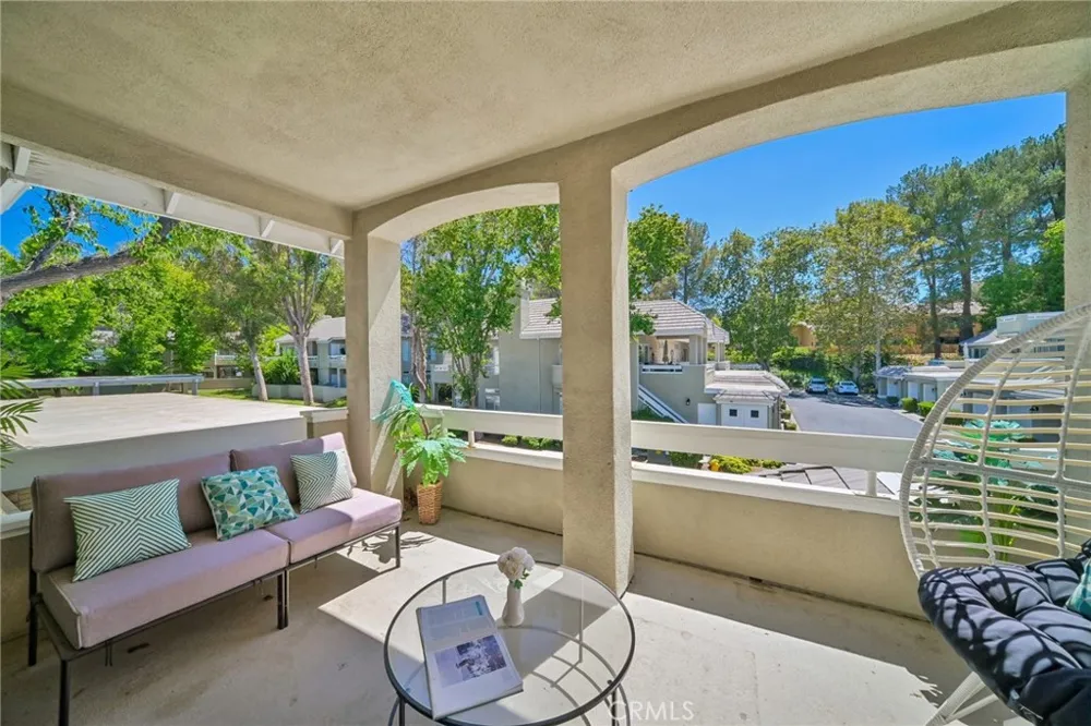 26107 Mcbean Valencia, CA 91355