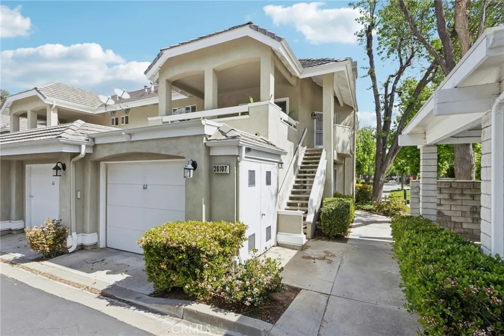 26107 Mcbean Valencia, CA 91355