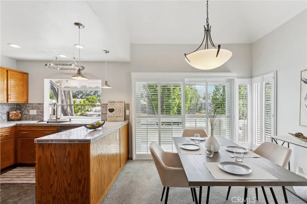 26107 Mcbean Valencia, CA 91355