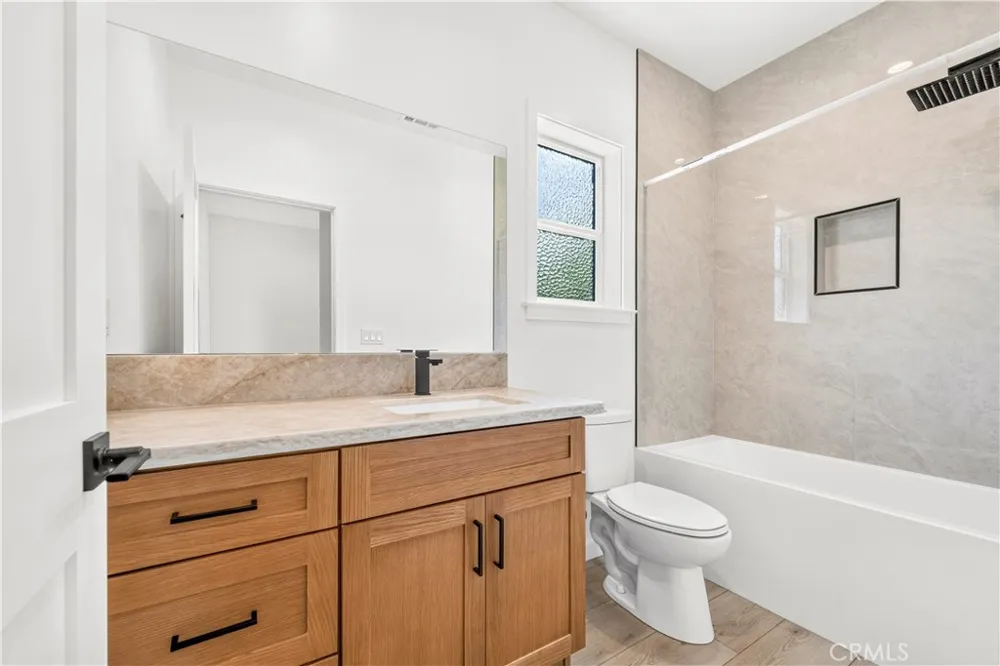 8734 Apperson Street Sunland, CA 91040