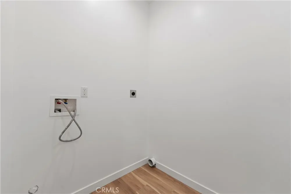 8738 Apperson Street Sunland, CA 91040