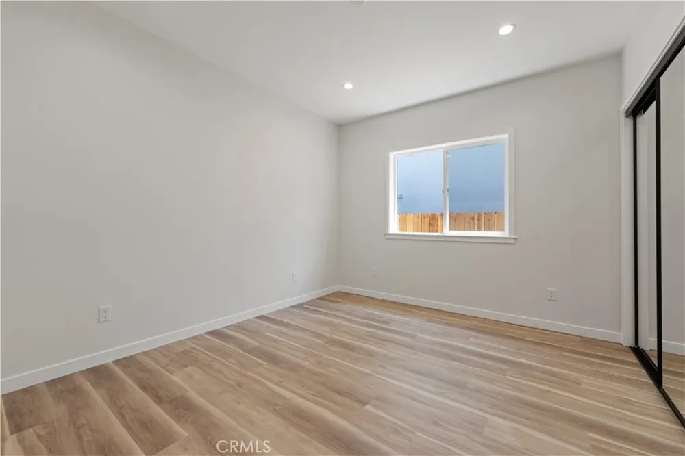 8738 Apperson Street Sunland, CA 91040