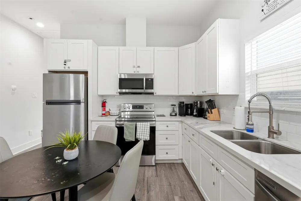 2620 Delafield Street #B Houston, TX 77023