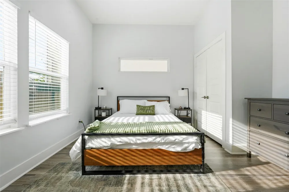 2620 Delafield Street #B Houston, TX 77023