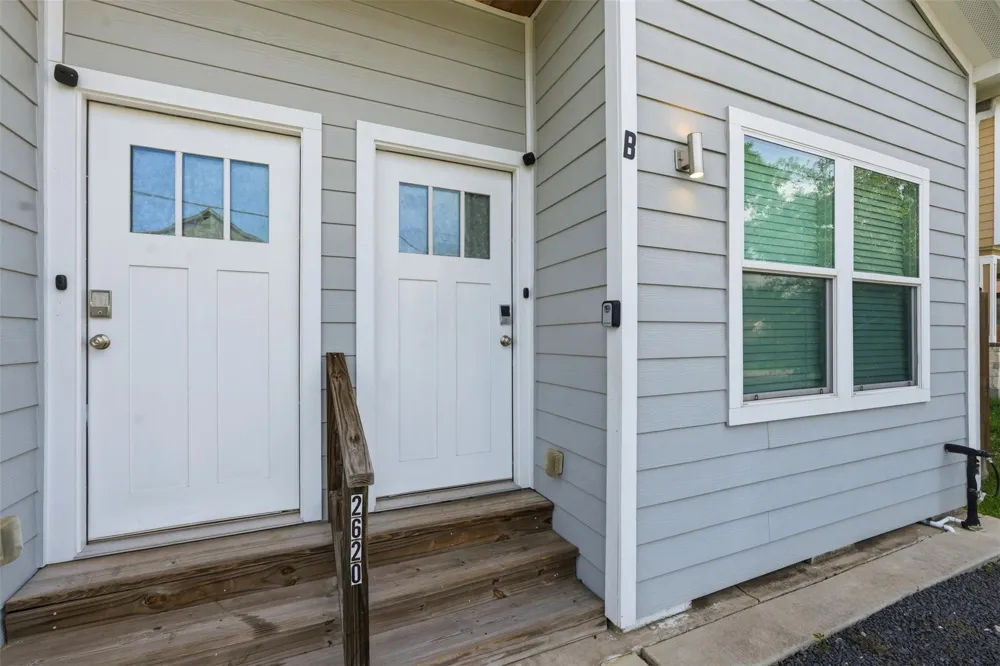 2620 Delafield Street #B Houston, TX 77023