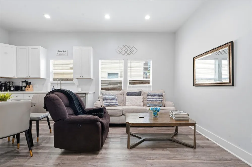 2620 Delafield Street #B Houston, TX 77023
