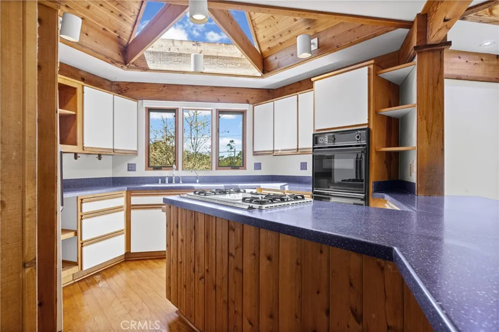 1608 Bradford Rd. Cambria, CA 93428