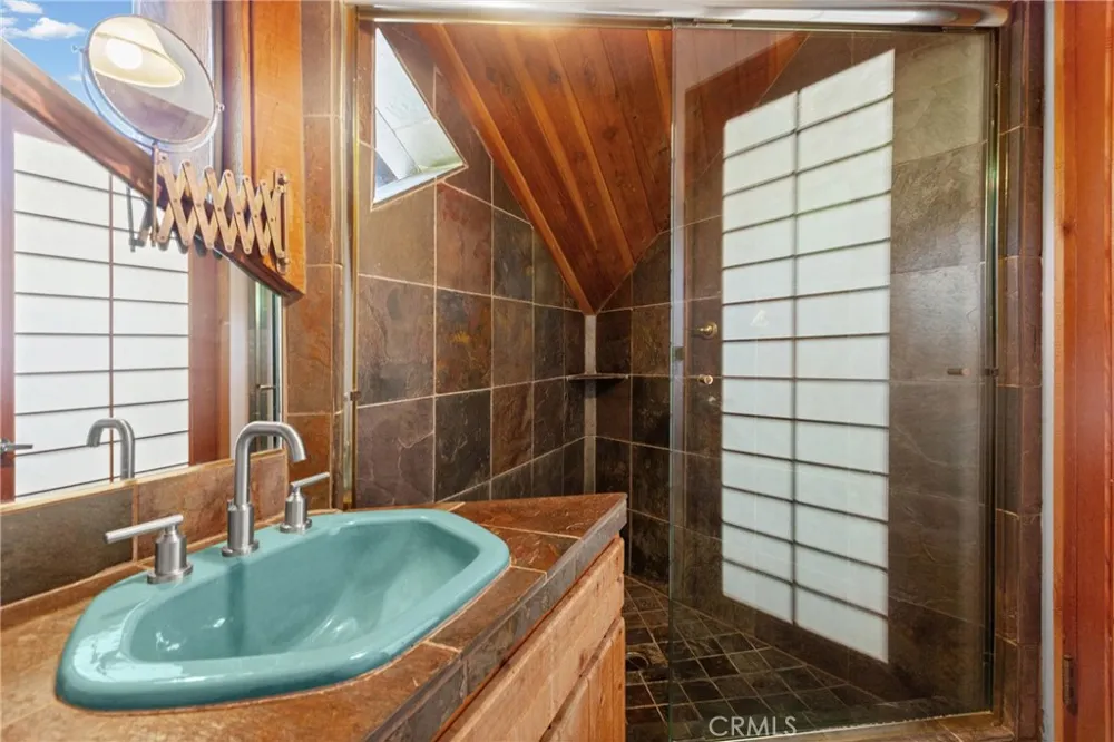 1608 Bradford Rd. Cambria, CA 93428